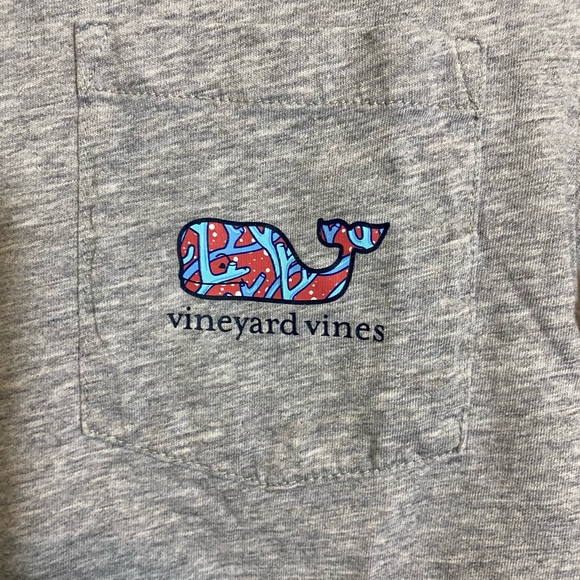 NWOT VINEYARD VINES T-shirt SIZE YOUTH LARGE. - Picture 4 of 5